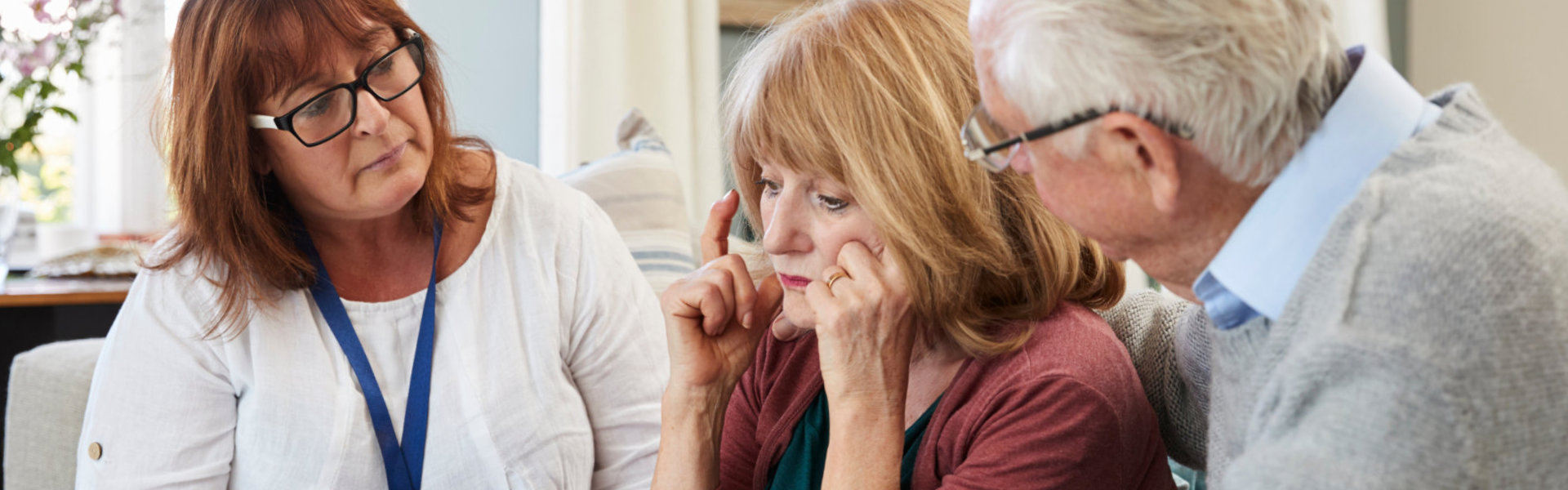 woman talking to the senior